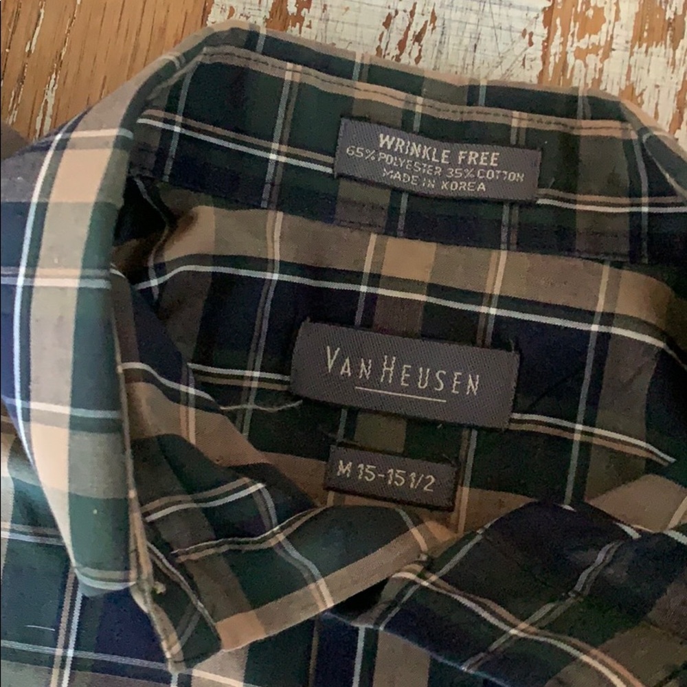 Van Heusen Short Sleeve Button Down - Picture 2 of 3